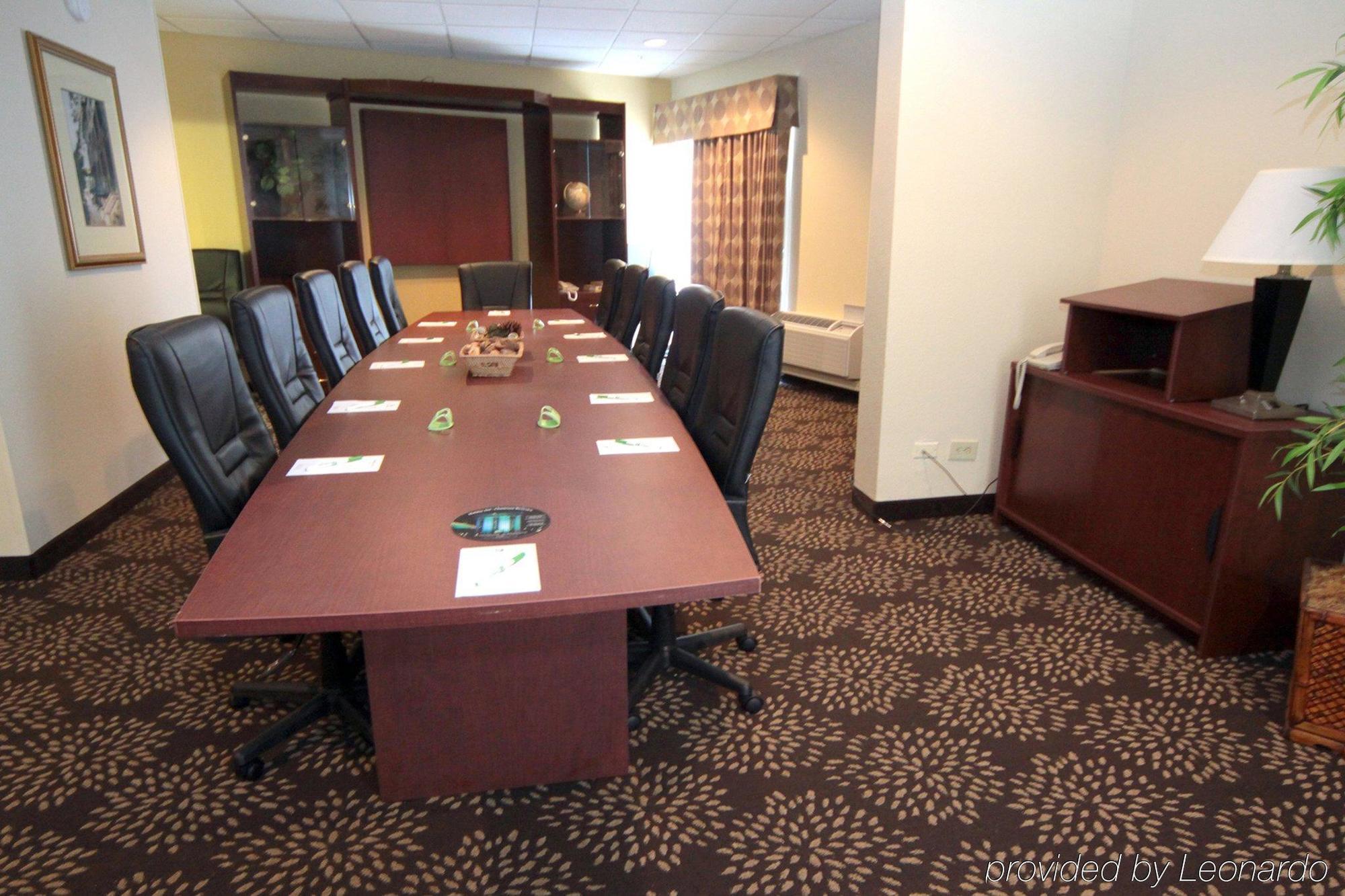 Holiday Inn Charleston-Riverview, An Ihg Hotel Facilidades foto